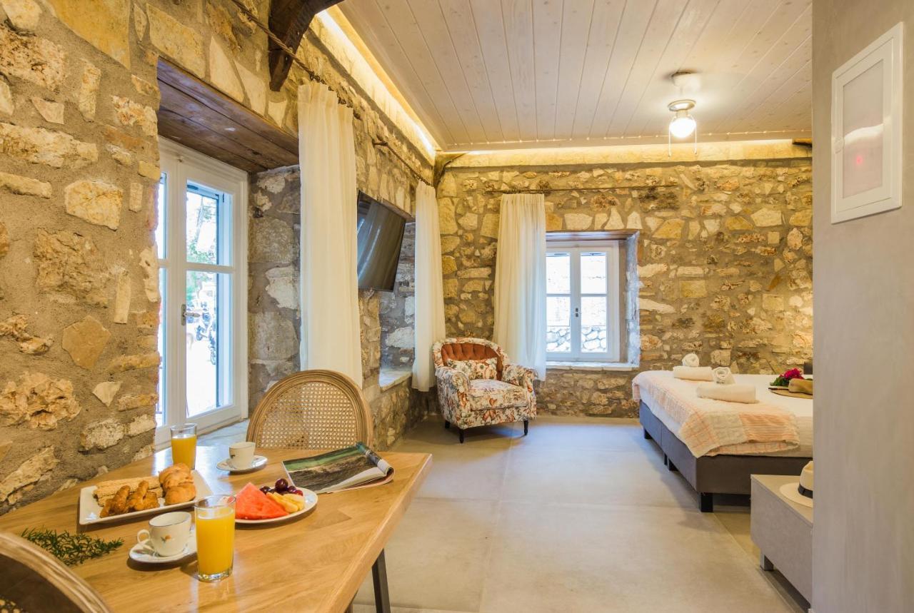 Stone Suites At Lefkada'S Old Port المظهر الخارجي الصورة